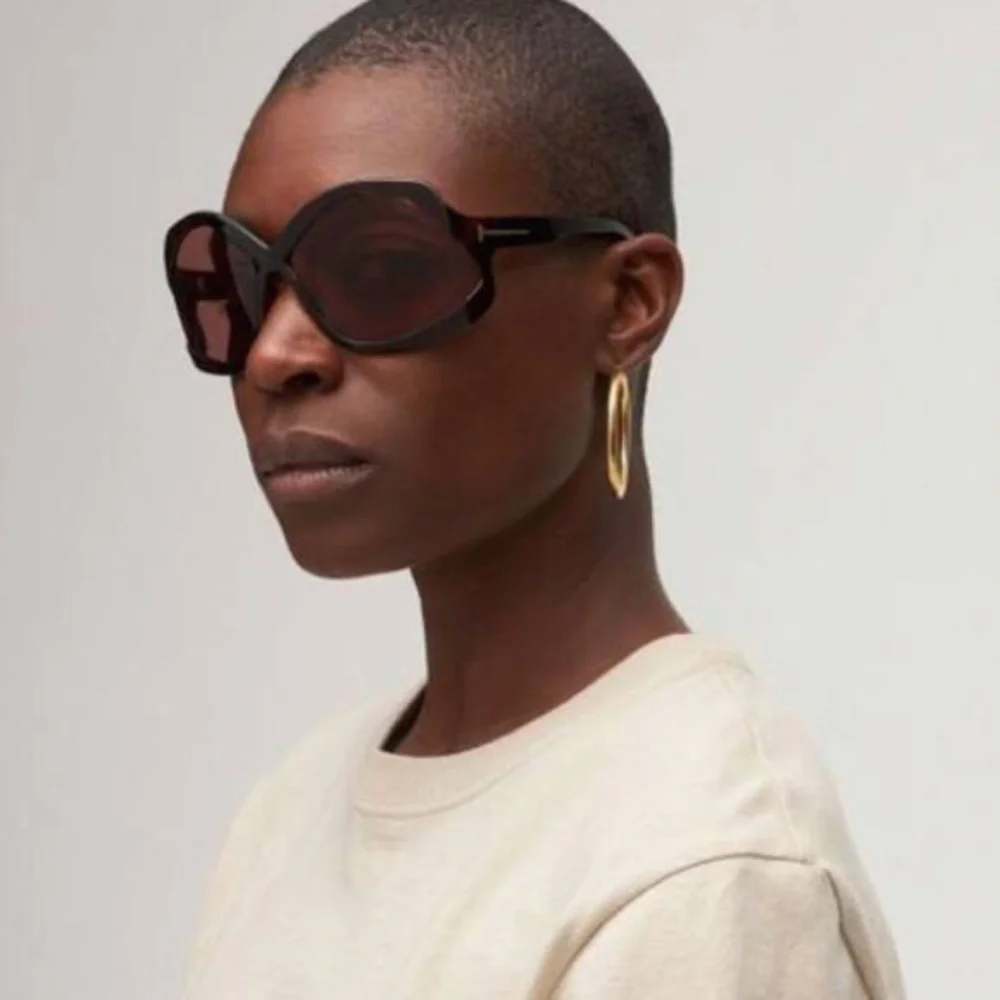 New - TOM FORD CHEYENNE TF903 52E Oversized Sunglasses